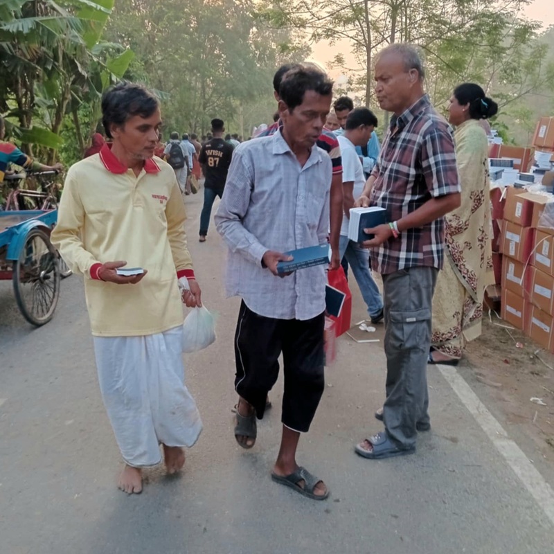 Bible Outreach at Hindu Festival